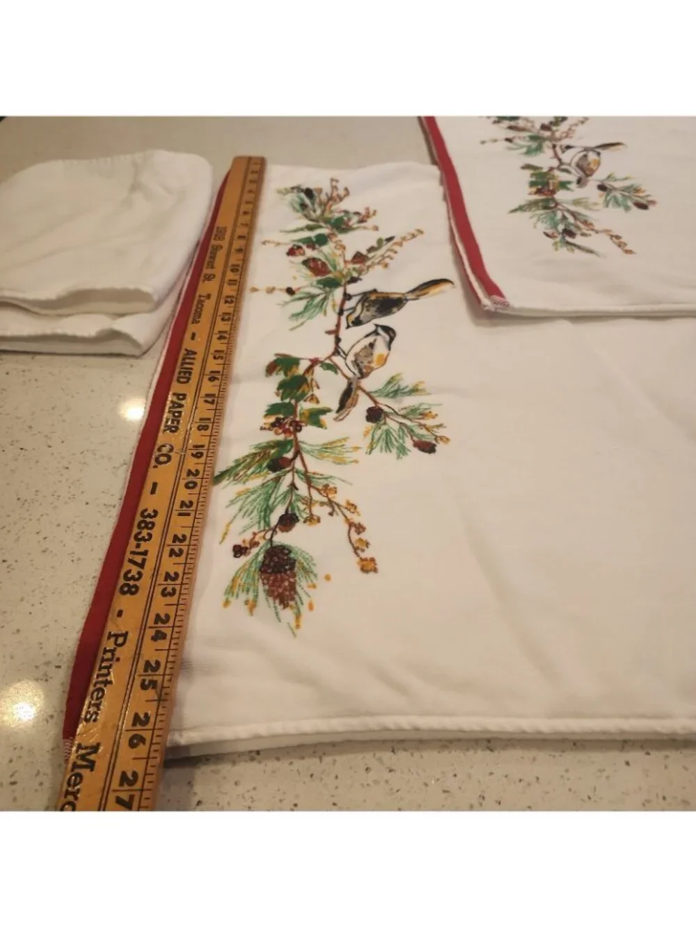 Lenox Christmas Holiday Bath Hand Towel Set Of 4 Red White Green Holly Bird